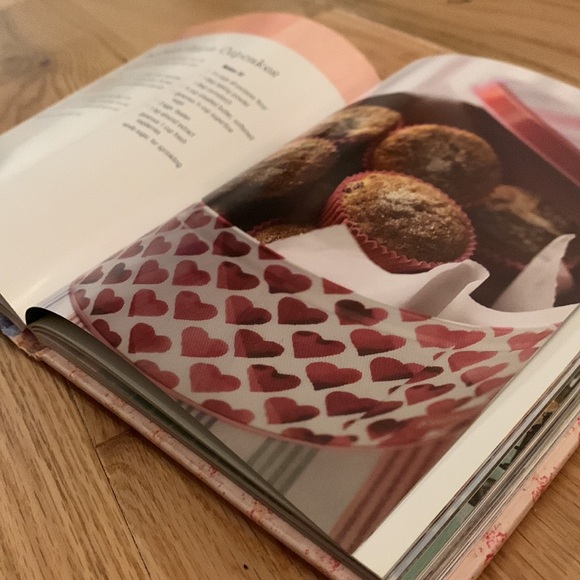 COOKBOOK - 100 Cupcakes & Cakes - 224 pages - ENGLISH - Picture 9 of 9